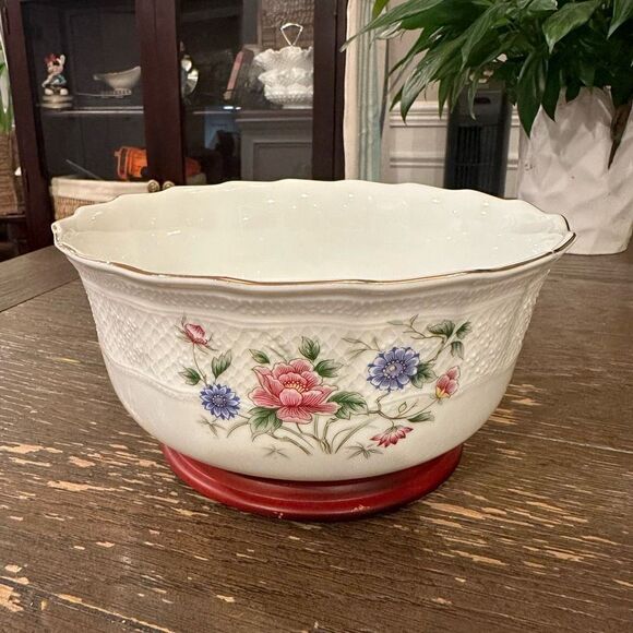 Keito Vintage Soup‎ Bowl Spring Night Floral Print Fine China Japan Gold Trim - Picture 1 of 7